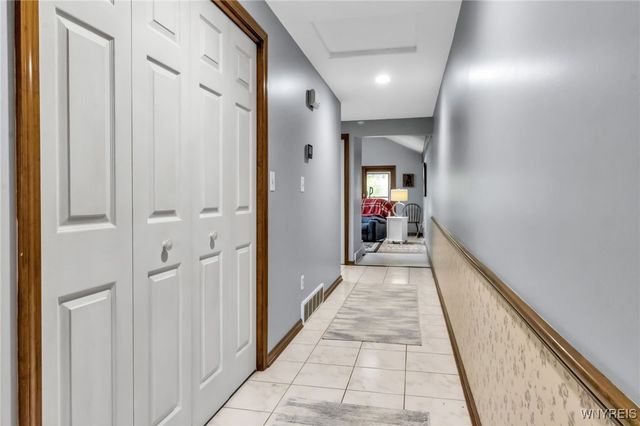 6848 Errick Road, Wheatfield, NY 14120