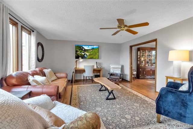 6848 Errick Road, Wheatfield, NY 14120