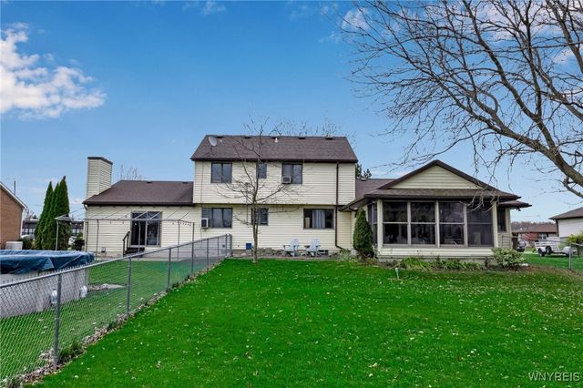 6848 Errick Road, Wheatfield, NY 14120