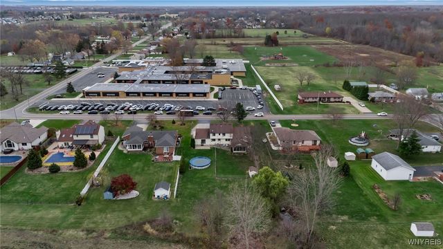 6848 Errick Road, Wheatfield, NY 14120