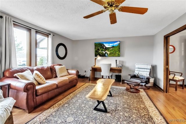 6848 Errick Road, Wheatfield, NY 14120