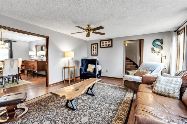 6848 Errick Road, Wheatfield, NY 14120