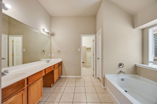 1330 Mercury Lane, Lancaster, TX 75134