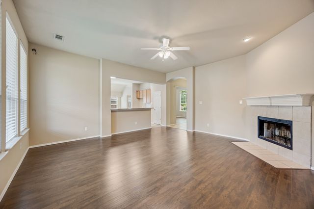1330 Mercury Lane, Lancaster, TX 75134