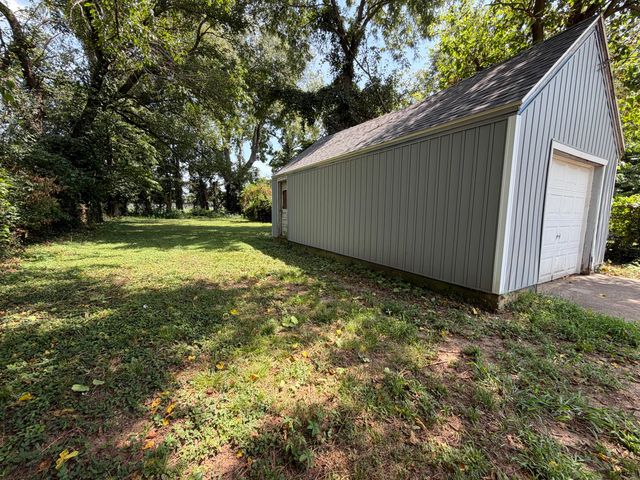 800 N Marion Avenue, Springfield, MO 65802