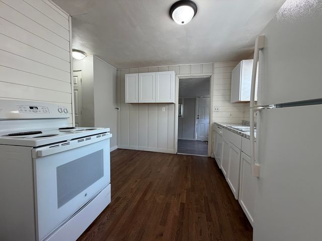 800 N Marion Avenue, Springfield, MO 65802