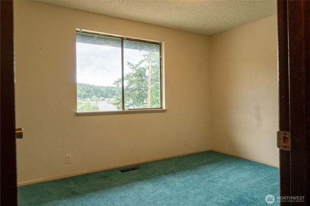 727 Poplar Drive, Bellingham, WA 98226