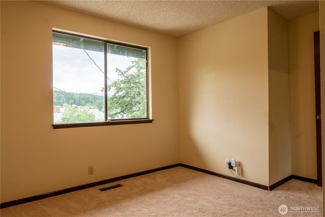 727 Poplar Drive, Bellingham, WA 98226