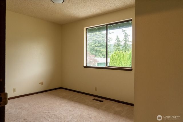 727 Poplar Drive, Bellingham, WA 98226