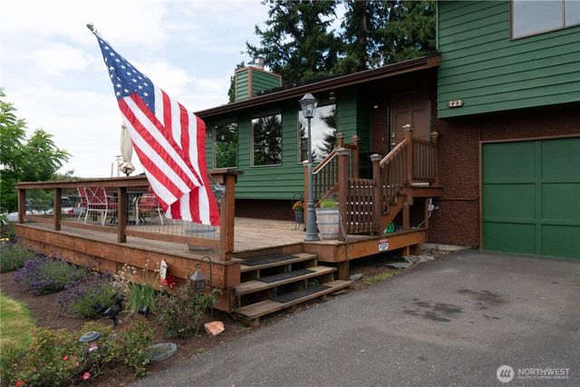 727 Poplar Drive, Bellingham, WA 98226