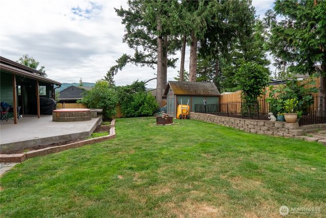 727 Poplar Drive, Bellingham, WA 98226