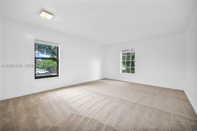 7550 Stirling Rd B306, Davie, FL 33024