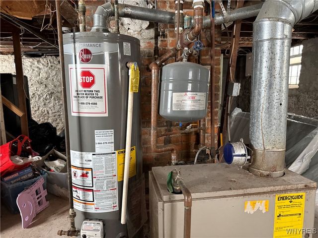 65 Hunt Avenue, Buffalo, NY 14207