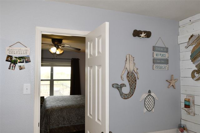 215 Dodge City Trail, Newark, TX 76071
