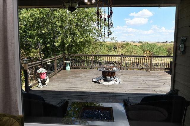 215 Dodge City Trail, Newark, TX 76071