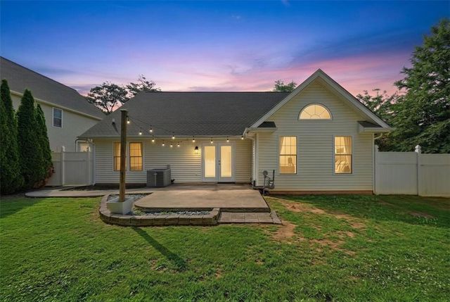 101 Grand Oak Circle, Pendleton, SC 29670