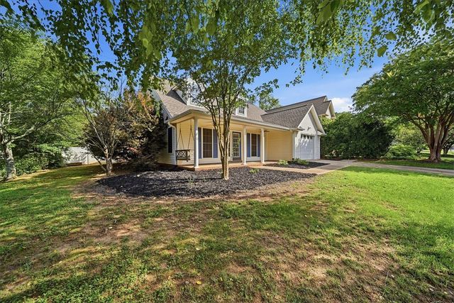 101 Grand Oak Circle, Pendleton, SC 29670