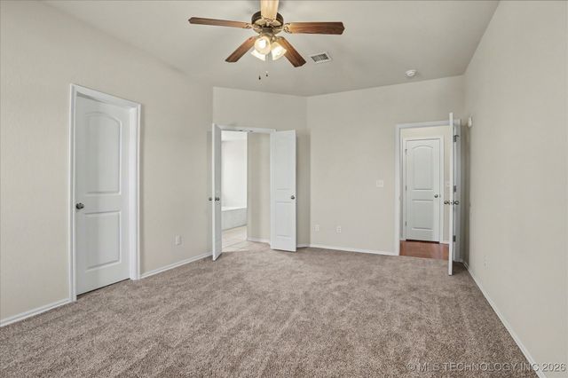 4039 W 105th Street S, Jenks, OK 74037