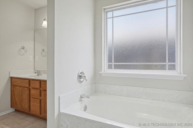 4039 W 105th Street S, Jenks, OK 74037