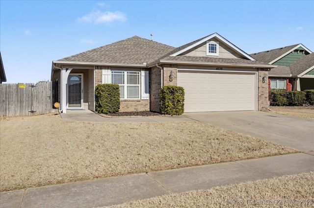 4039 W 105th Street S, Jenks, OK 74037