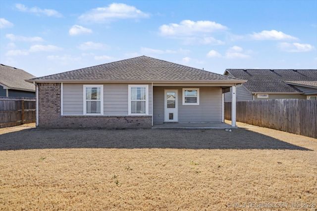 4039 W 105th Street S, Jenks, OK 74037