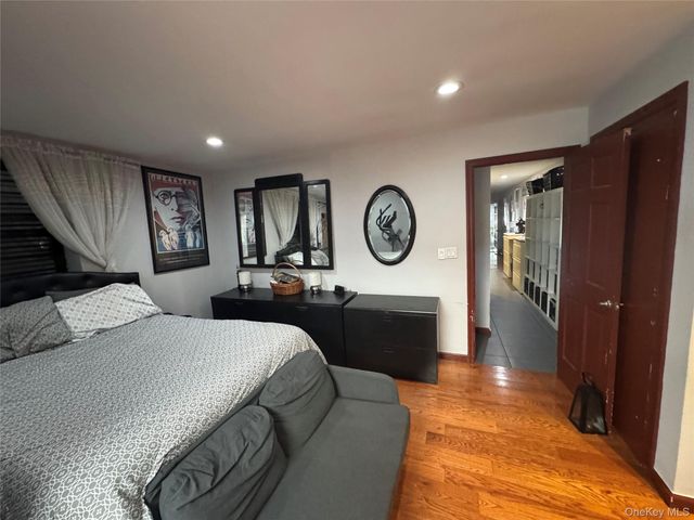 749 E 224th Street, Bronx, NY 10466
