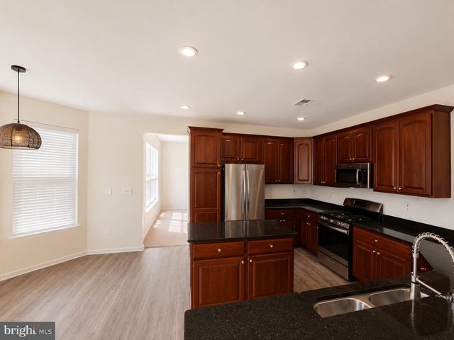 2048 MILLER AVE, Millville, NJ 08332