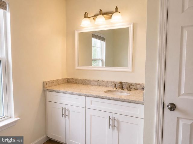 2048 MILLER AVE, Millville, NJ 08332