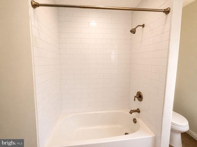 2048 MILLER AVE, Millville, NJ 08332
