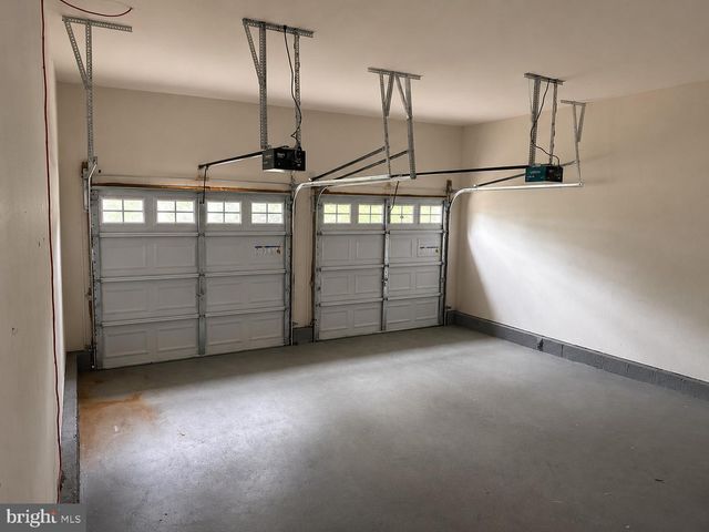 2048 MILLER AVE, Millville, NJ 08332