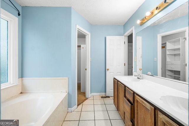 1359 Summit Lane NW, Acworth, GA 30102