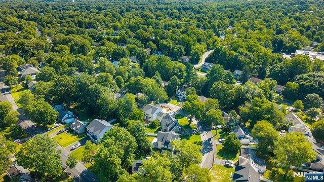 11 Maplewood Drive, Livingston, NJ 07039