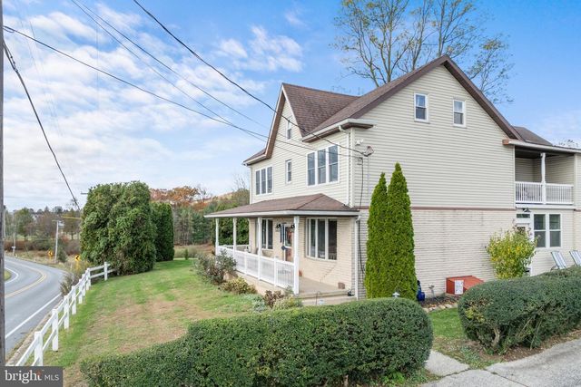 1772 MAHONING DR W, Lehighton, PA 18235