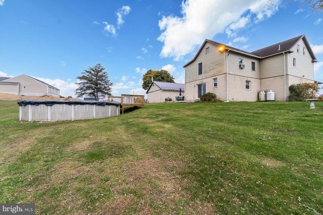 1772 MAHONING DR W, Lehighton, PA 18235