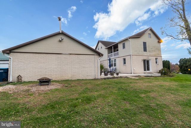 1772 MAHONING DR W, Lehighton, PA 18235