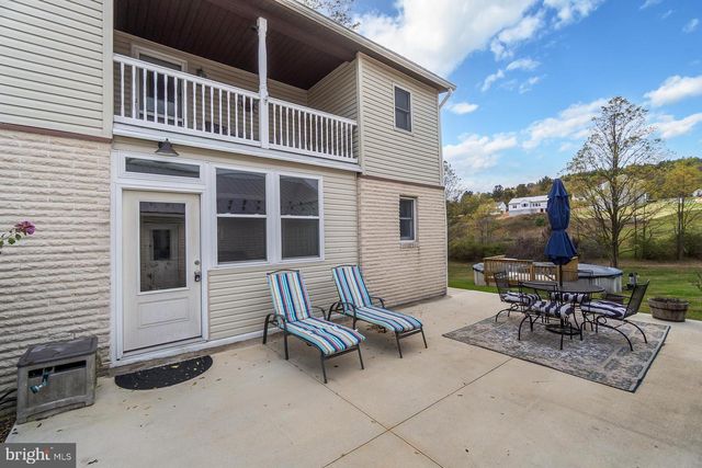 1772 MAHONING DR W, Lehighton, PA 18235