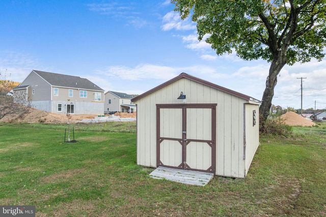 1772 MAHONING DR W, Lehighton, PA 18235