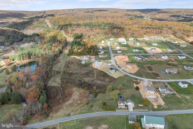 1772 MAHONING DR W, Lehighton, PA 18235