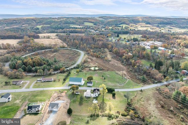 1772 MAHONING DR W, Lehighton, PA 18235