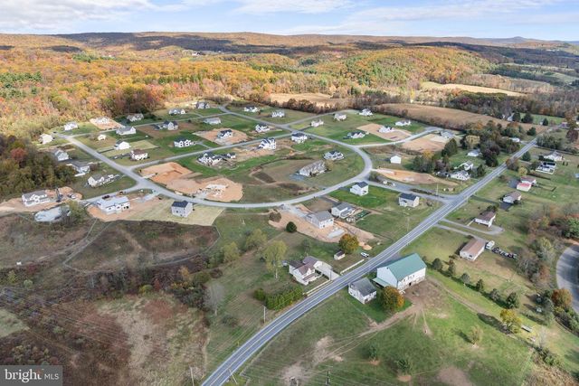 1772 MAHONING DR W, Lehighton, PA 18235