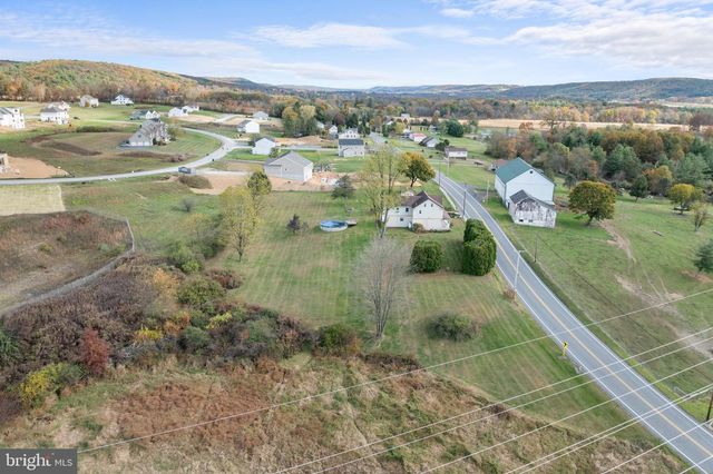 1772 MAHONING DR W, Lehighton, PA 18235
