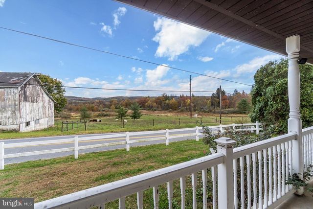 1772 MAHONING DR W, Lehighton, PA 18235