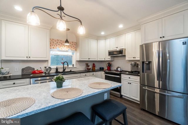 1772 MAHONING DR W, Lehighton, PA 18235