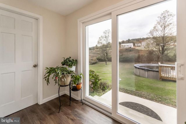 1772 MAHONING DR W, Lehighton, PA 18235