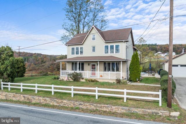 1772 MAHONING DR W, Lehighton, PA 18235