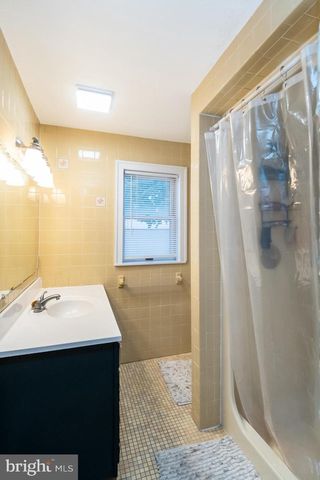 1772 MAHONING DR W, Lehighton, PA 18235