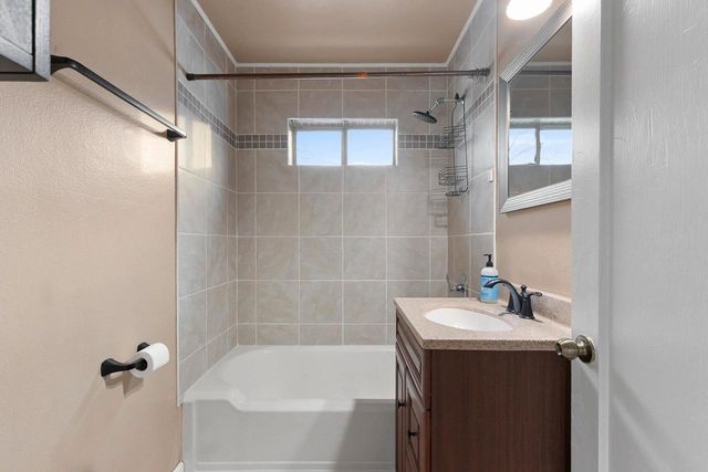 1604 N CLARK STREET, Appleton, WI 54911