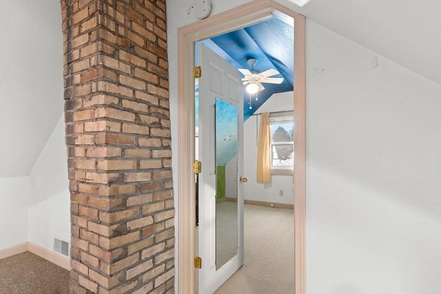 1604 N CLARK STREET, Appleton, WI 54911