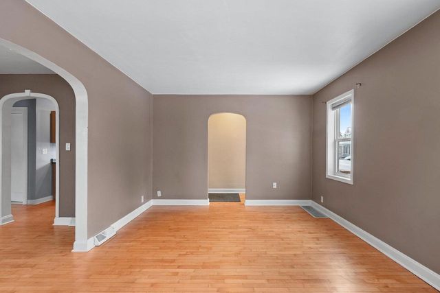 1604 N CLARK STREET, Appleton, WI 54911