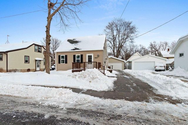 1604 N CLARK STREET, Appleton, WI 54911